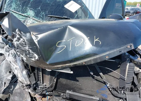 2013 Cadillac Escalade Standard z USA, uszkodzony, nr VIN 1GYS4AEF0DR315828